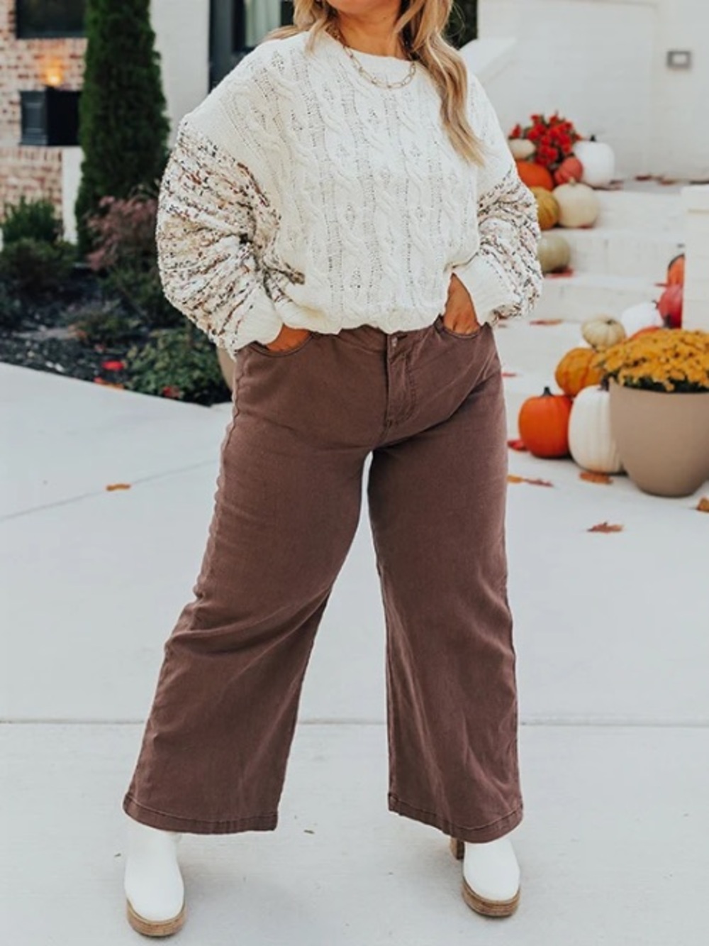 Brown Wide-Leg Jeans - Women